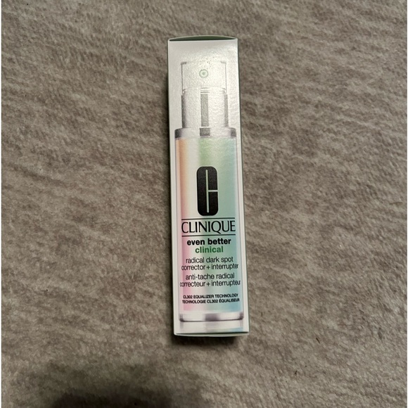 Clinique even better clinical radical dark spot corrector + interrupter 1.7 oz - Picture 2 of 3